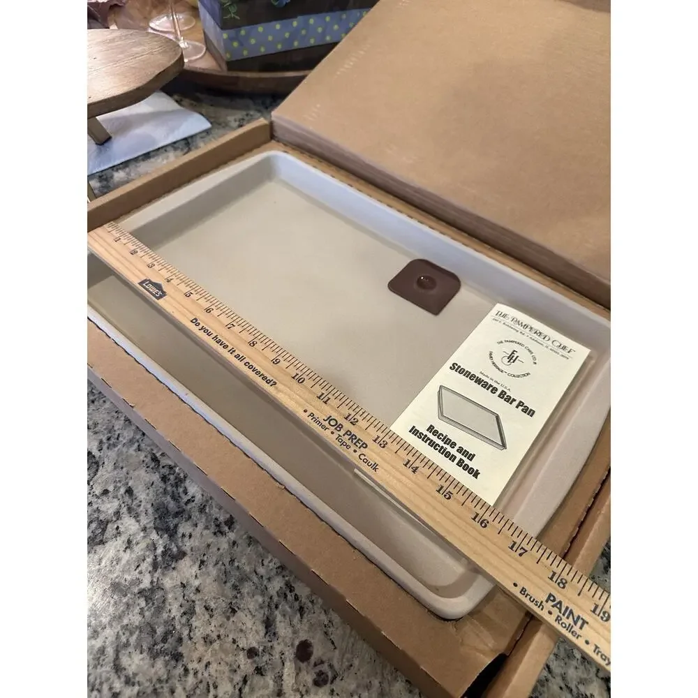 NEW PAMPERED CHEF LARGE STONEWARE BAR PAN #1445